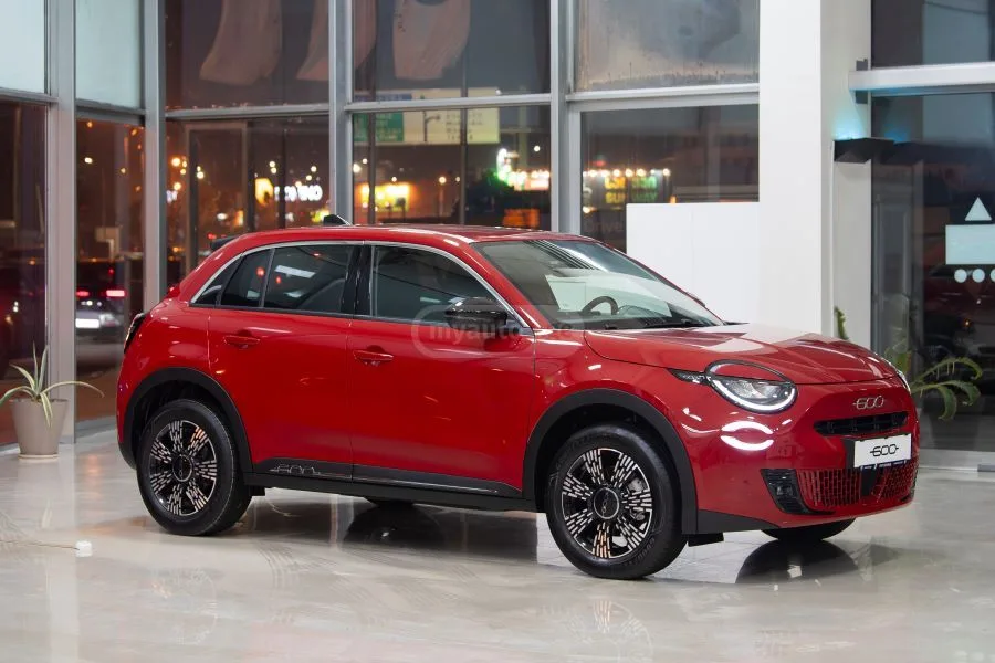 Fiat 600 Hybrid 2025 — фото 1, купить с доставкой в Москву