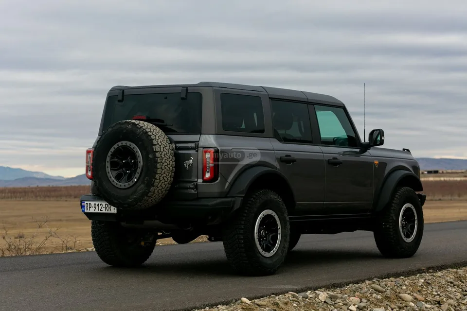 Ford Bronco Badlands 2024 — миниатюра 2