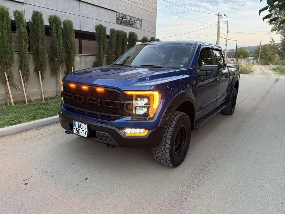 Ford F-150 XLT Hybrid 2022 — миниатюра 2