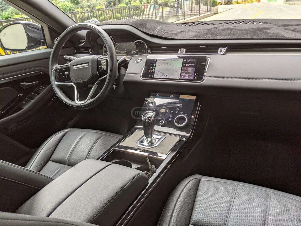 Land Rover Range Rover Evoque R-Dynamic S All-Wheel Drive Au 2023 — миниатюра 4