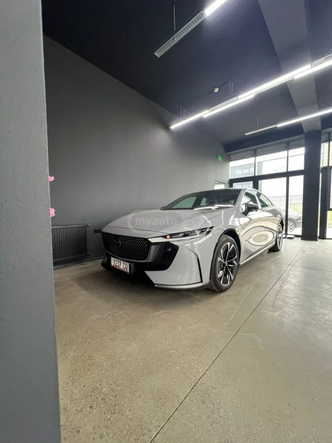 Mazda EZ-6 2025 — фото 1, купить с доставкой в Москву