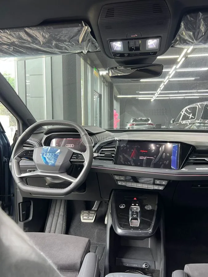 Audi Q5 E-tron 2024 — миниатюра 3