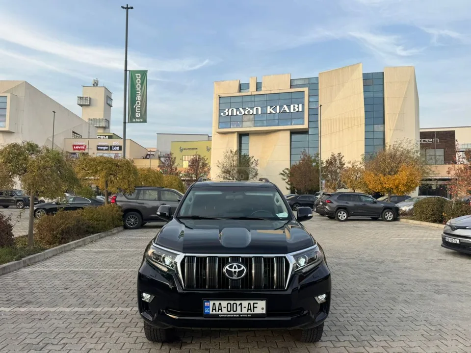Toyota Land Cruiser Prado 2023 — миниатюра 2