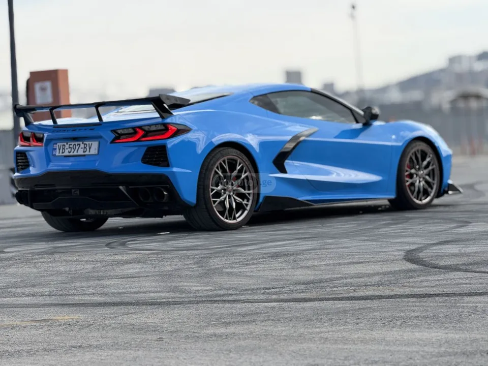 Chevrolet Corvette 2023 — миниатюра 5