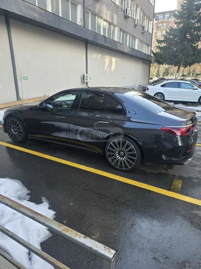 Mercedes-Benz E 200 2025 — миниатюра 2