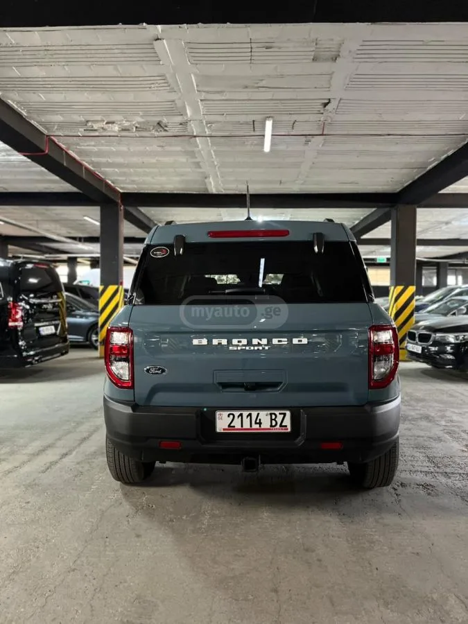 Ford Bronco Sport 2023 — миниатюра 3