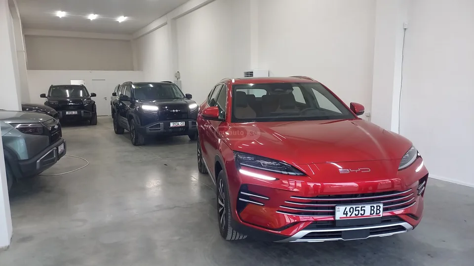BYD Seal U FLAGSHIP 2024 — фото 1, купить с доставкой в Москву