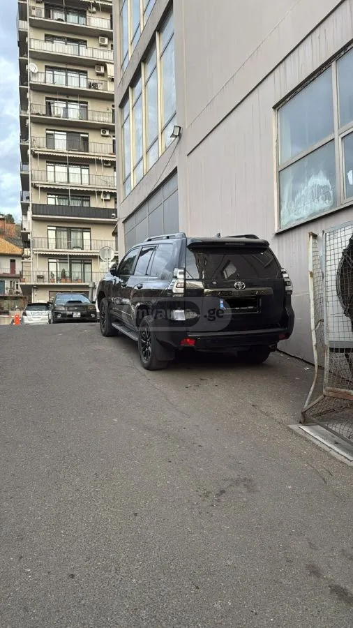 Toyota Land Cruiser Prado 2022 — миниатюра 5