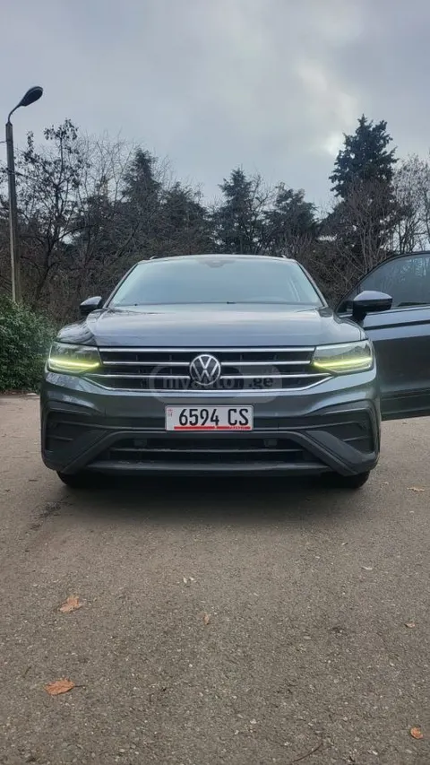 Volkswagen Tiguan 2022 купить в Москве