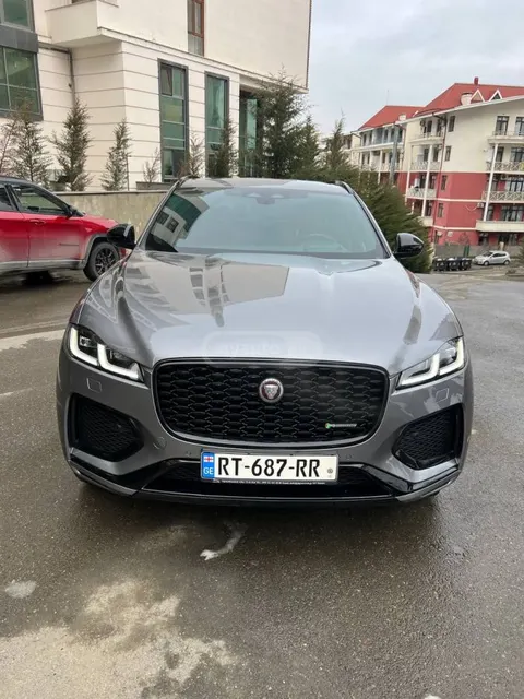 Jaguar F-Pace 2022 купить в Москве
