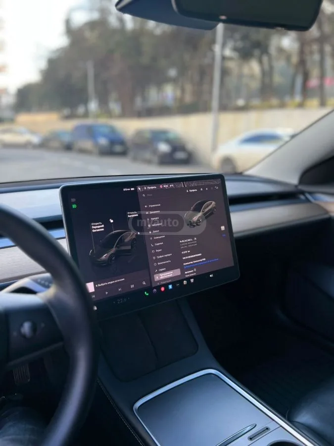 Tesla Model 3 2022 — миниатюра 4