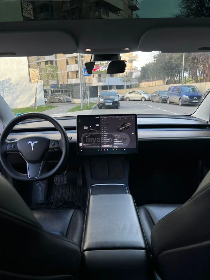 Tesla Model 3 2022 — миниатюра 5