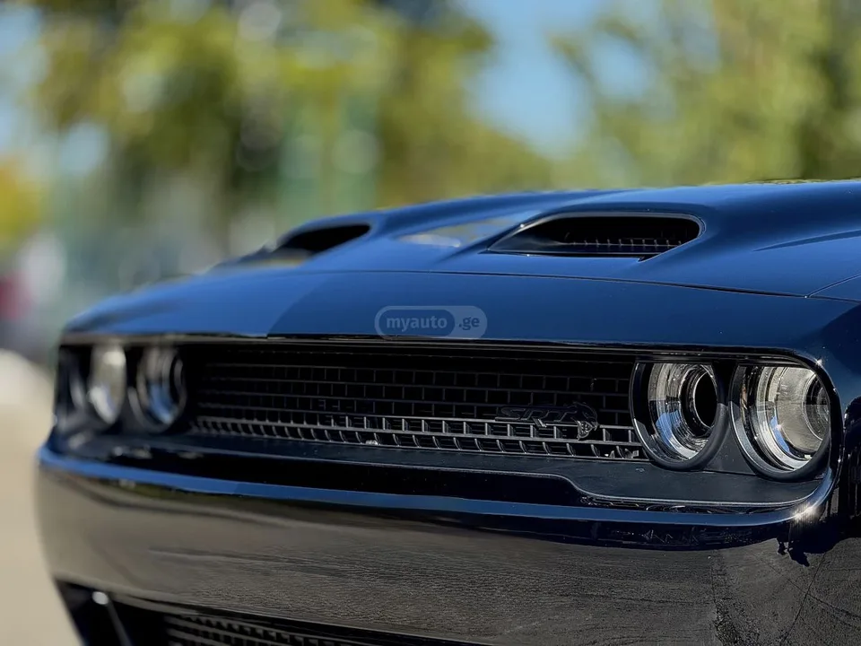 Dodge Challenger 2023 — миниатюра 2