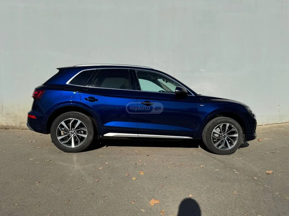 Audi Q5 45 S line Premium 4dr All-Whee 2023 — миниатюра 3