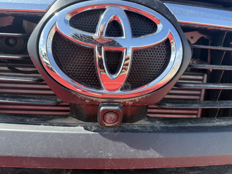 Toyota Hilux НОВАЯ Центр Гарантия 2025 — миниатюра 2