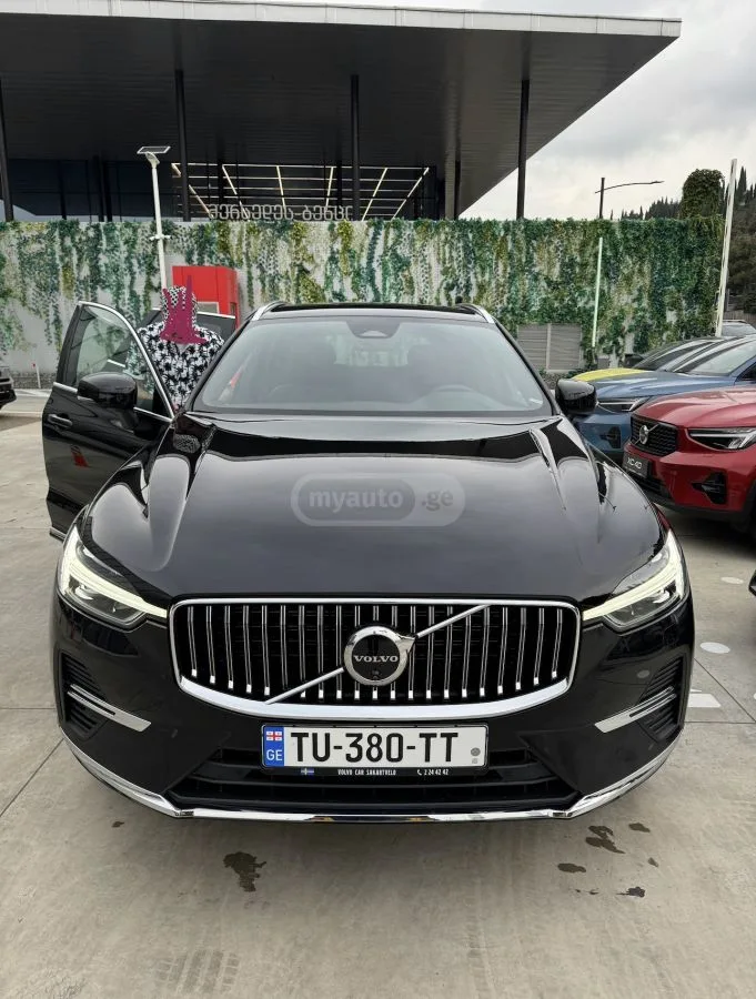Volvo XC 60 2023 — фото 1, купить с доставкой в Москву