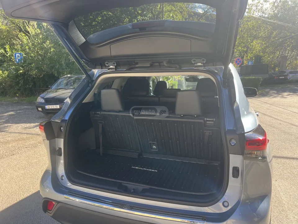 Toyota Highlander 2024 — миниатюра 5