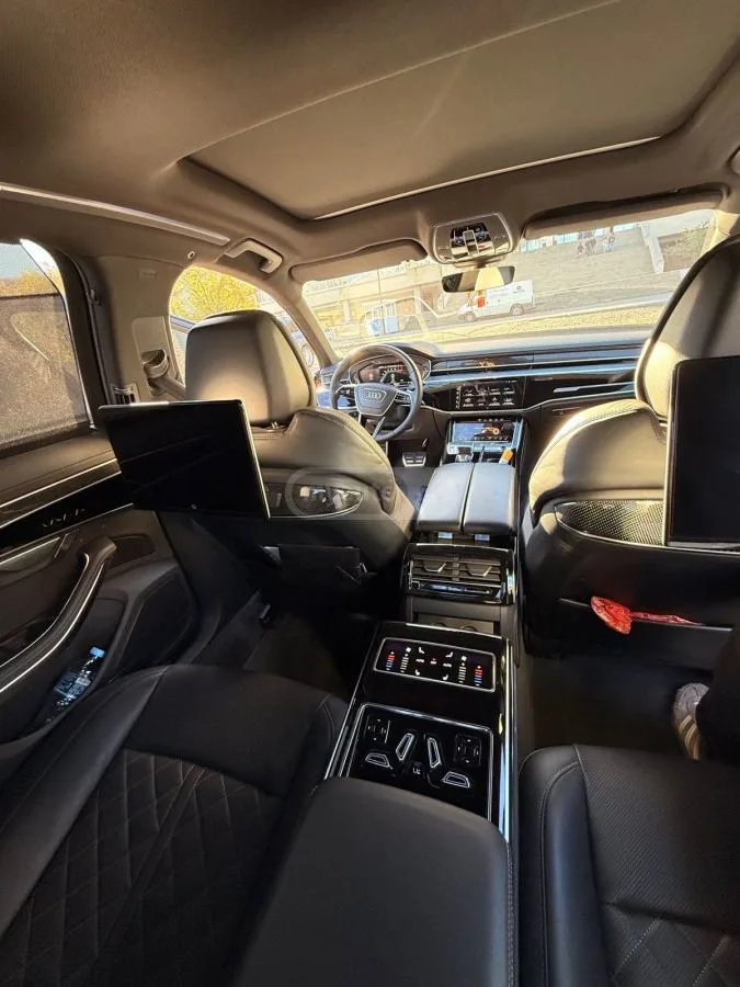 Audi S8 2023 — миниатюра 5