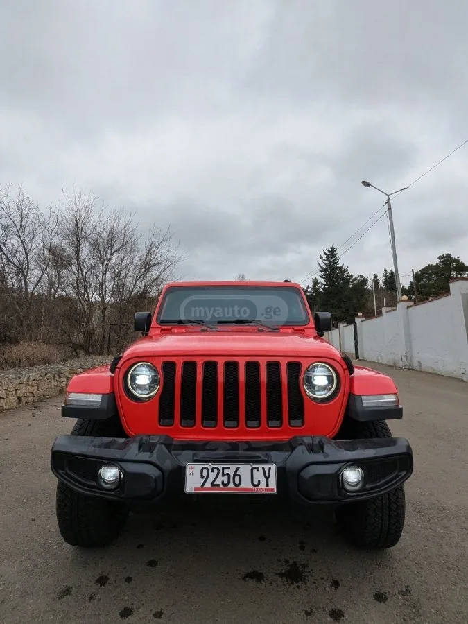 Jeep Wrangler 2022 — фото 1, купить с доставкой в Москву