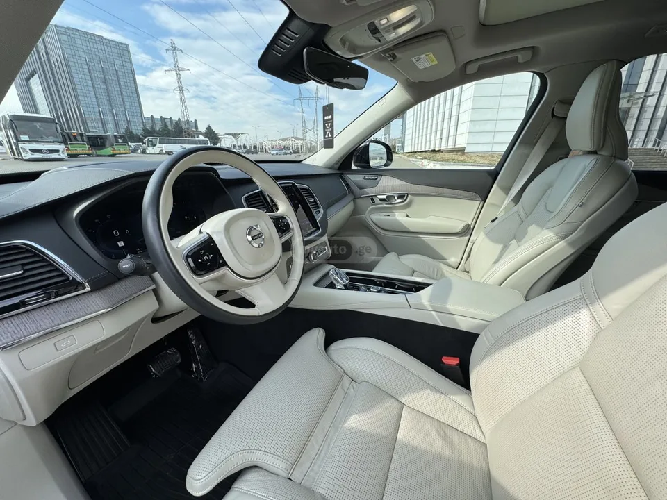 Volvo XC 90 Ultimate 2023 — миниатюра 4
