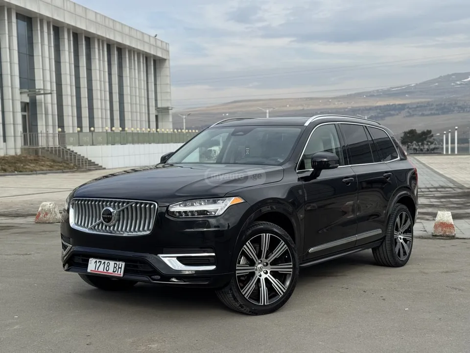 Volvo XC 90 Ultimate 2023 — фото 1, купить с доставкой в Москву