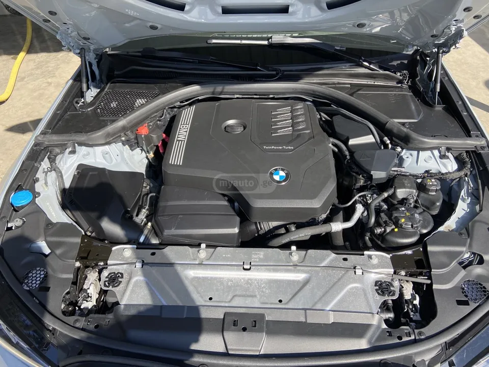 BMW 330 xDrive 4dr All-Wheel Drive Sed 2022 — миниатюра 5