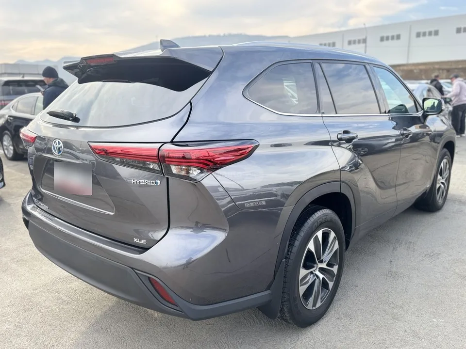 Toyota Highlander 2022 — миниатюра 3