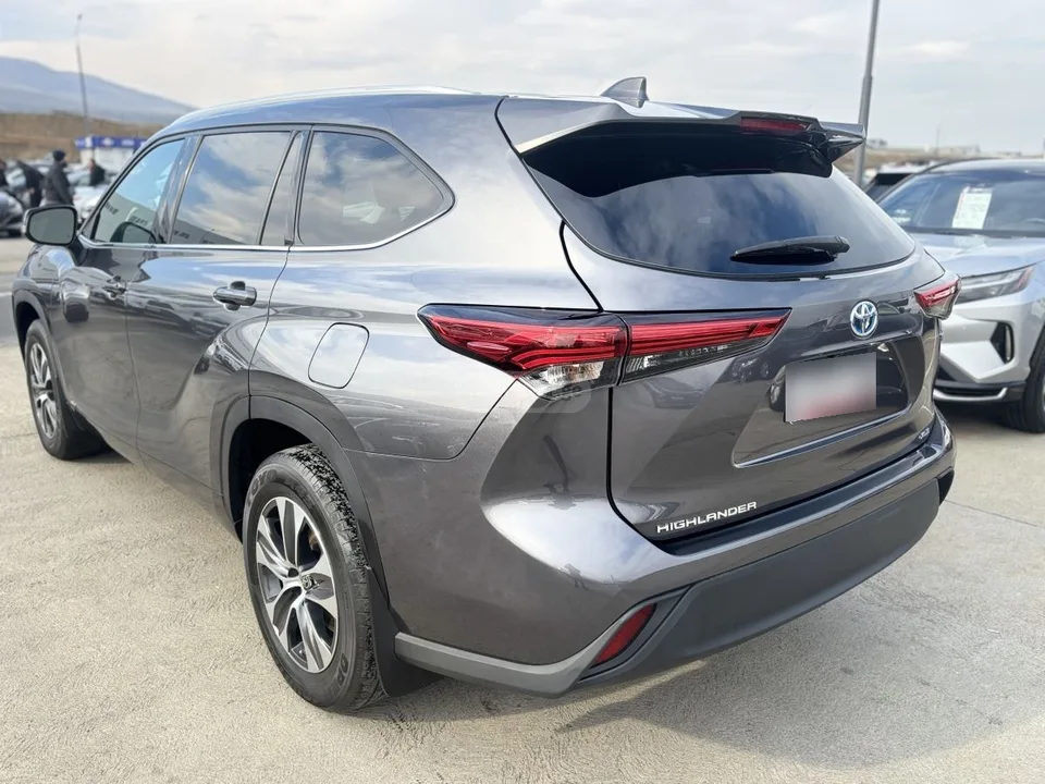 Toyota Highlander 2022 — миниатюра 5