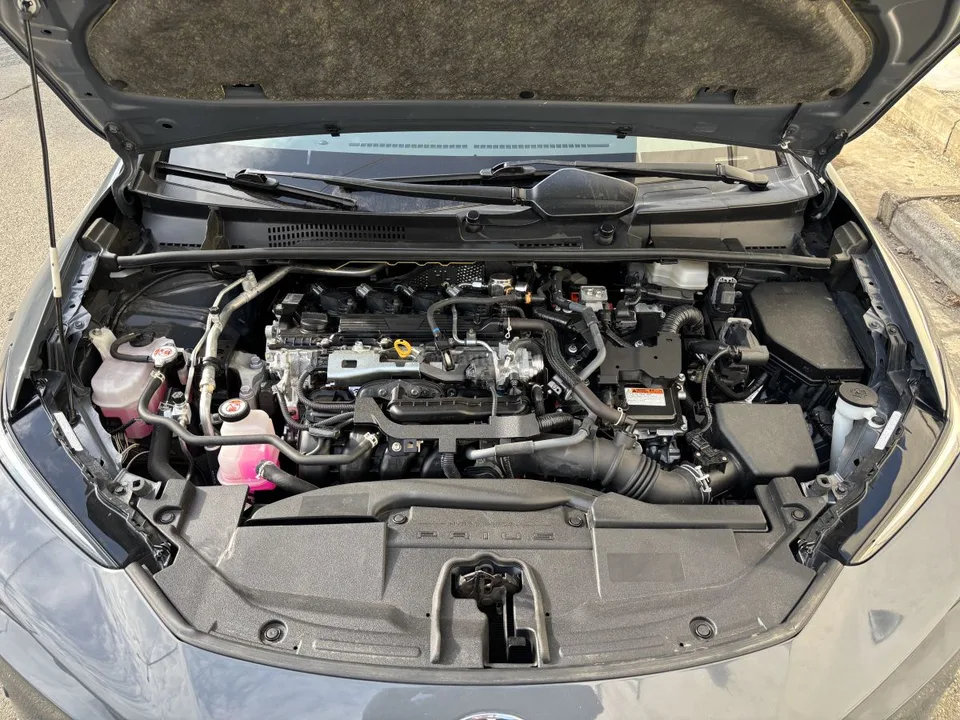 Toyota Prius LE 5dr Front-Wheel Drive Hatch 2023 — миниатюра 5