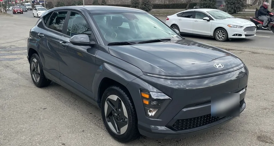 Hyundai kona 2023 — миниатюра 2