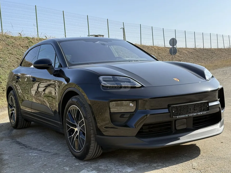 Porsche Macan Электро, новый, дилер 2025 — миниатюра 2