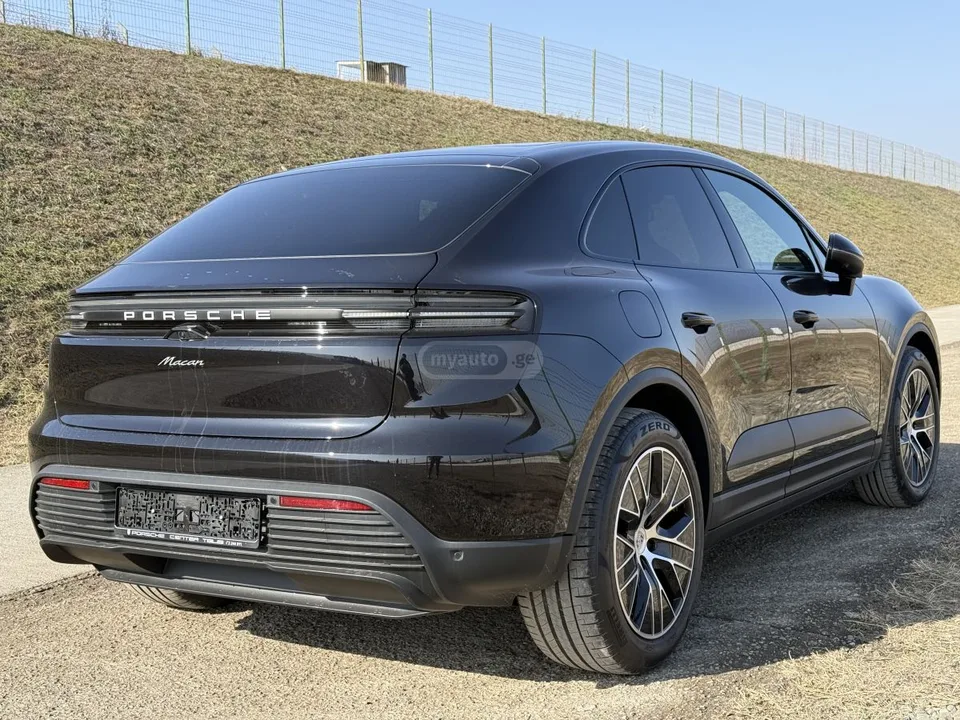 Porsche Macan Электро, новый, дилер 2025 — миниатюра 4