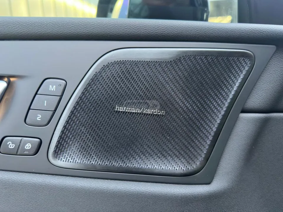 Volvo XC 60 2025 — миниатюра 2