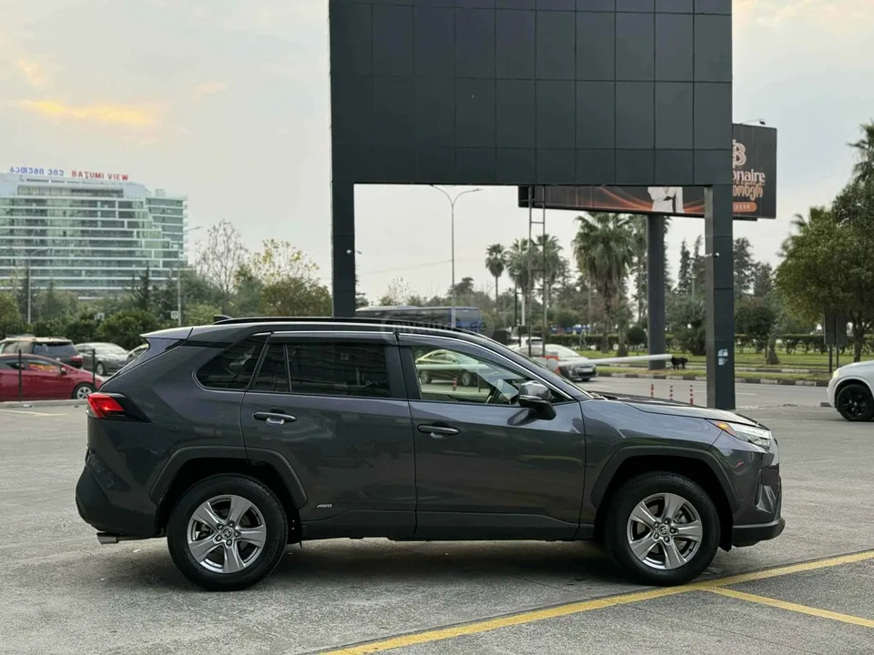 Toyota RAV 4 2024 — миниатюра 5
