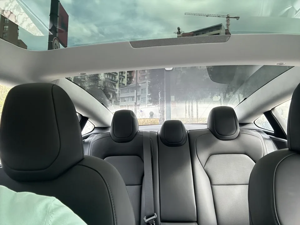 Tesla Model 3 Long Range 2024 — миниатюра 4