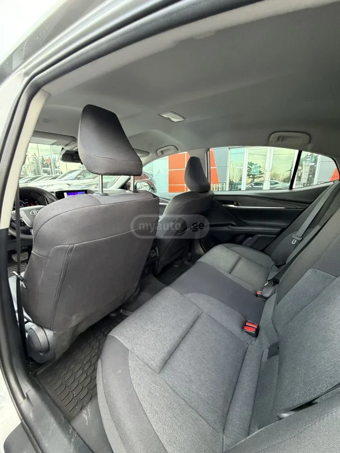 Toyota Camry 2024 — миниатюра 3