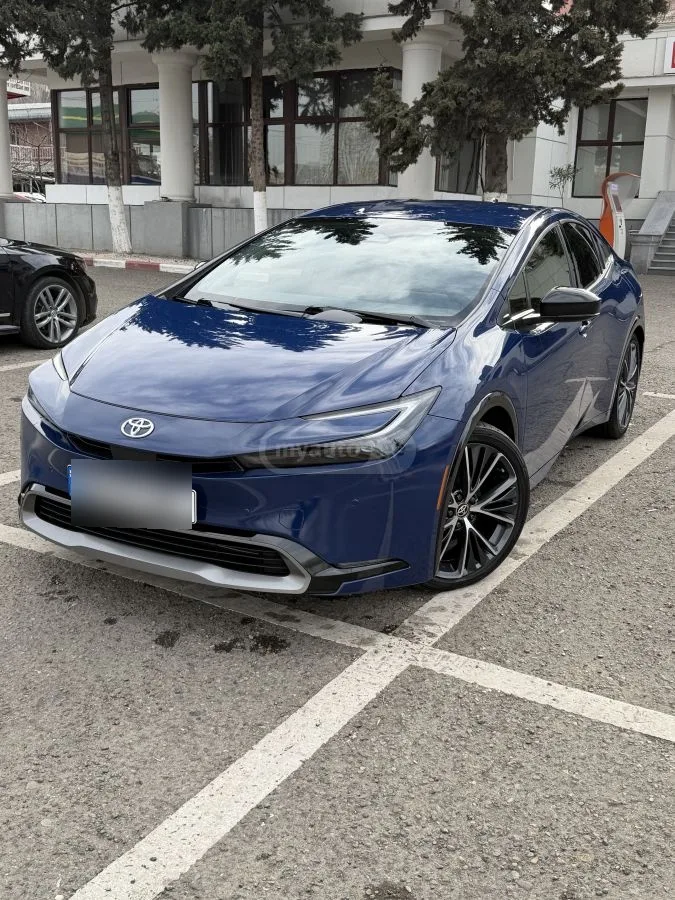 Toyota Prius XLE 5dr Front-Wheel Drive Hatc 2023 — миниатюра 5