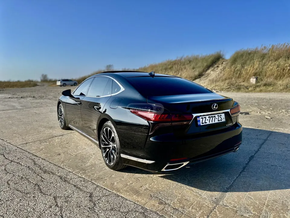 Lexus LS 500 2022 — миниатюра 3
