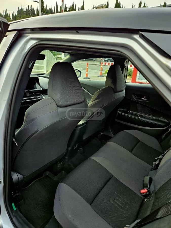 Toyota CHR Centris manqana 2025 — миниатюра 3