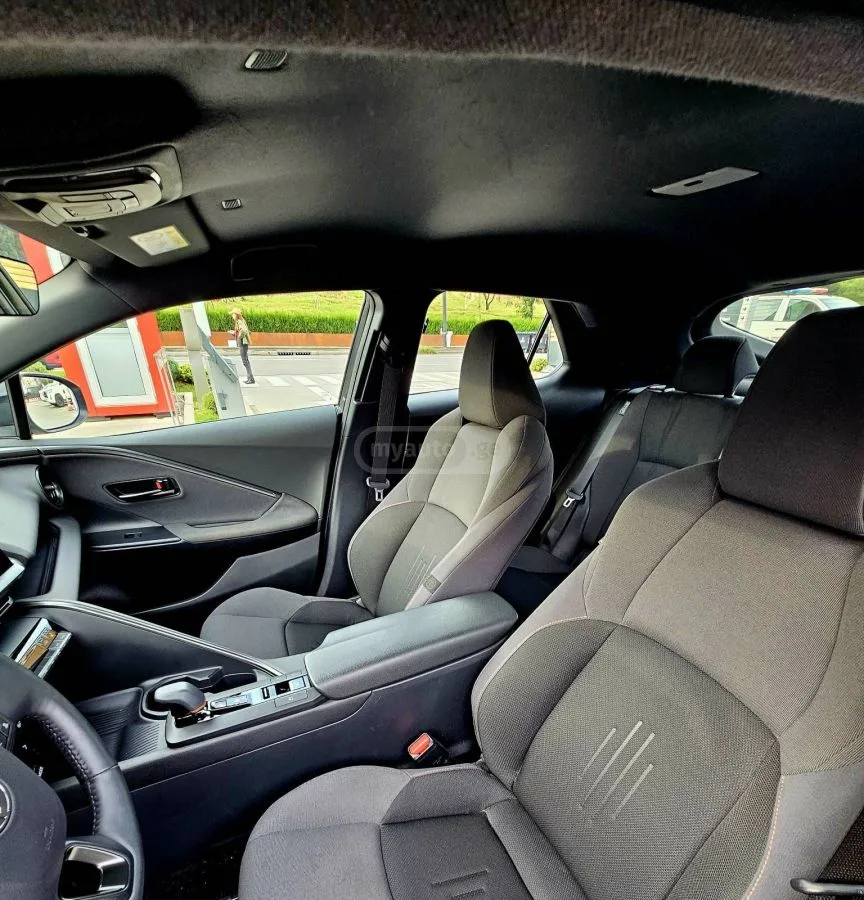 Toyota CHR Centris manqana 2025 — миниатюра 4