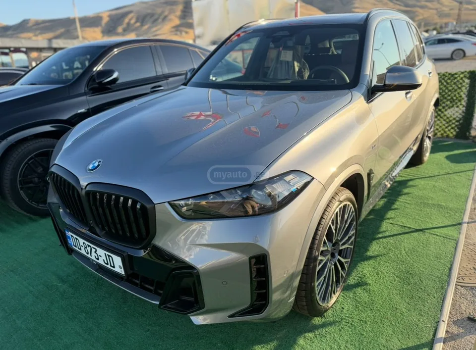 BMW X5 40D PNEVMO INTEGRAL 2026 — фото 1, купить с доставкой в Москву