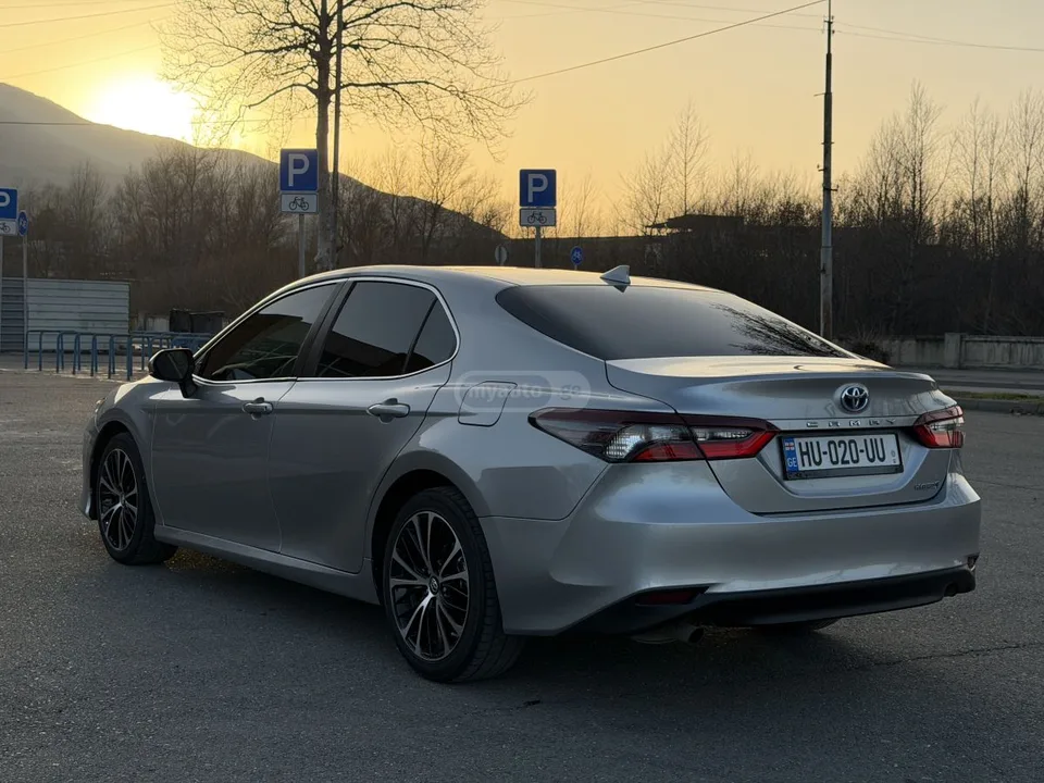 Toyota Camry 2022 — миниатюра 5