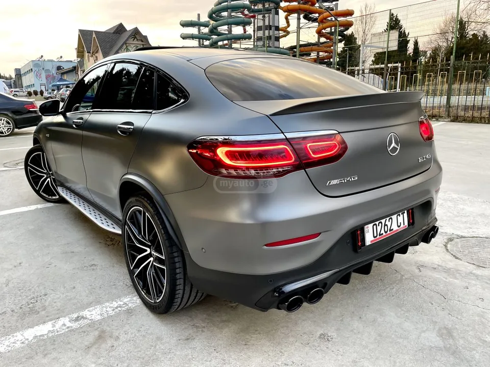Mercedes-Benz GLC 43 AMG Coupe 2023 — миниатюра 3