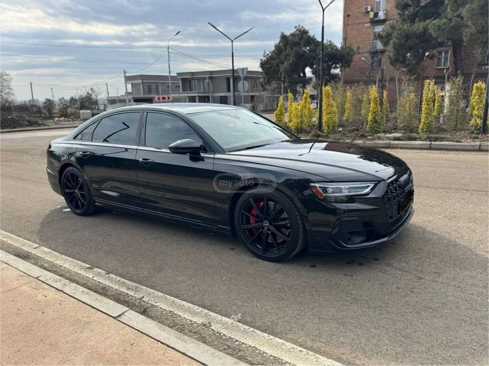 Audi S8 2023 — миниатюра 2