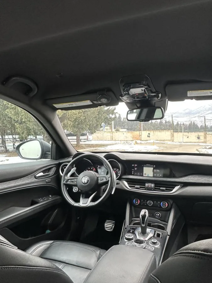 Alfa Romeo Stelvio 2024 — миниатюра 2