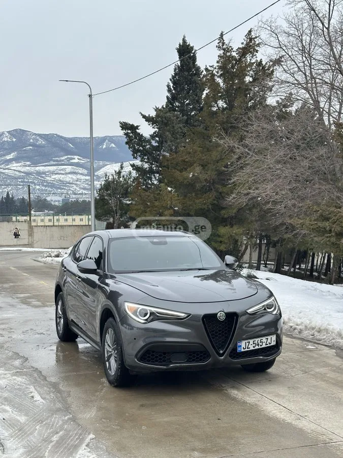 Alfa Romeo Stelvio 2024 — миниатюра 4