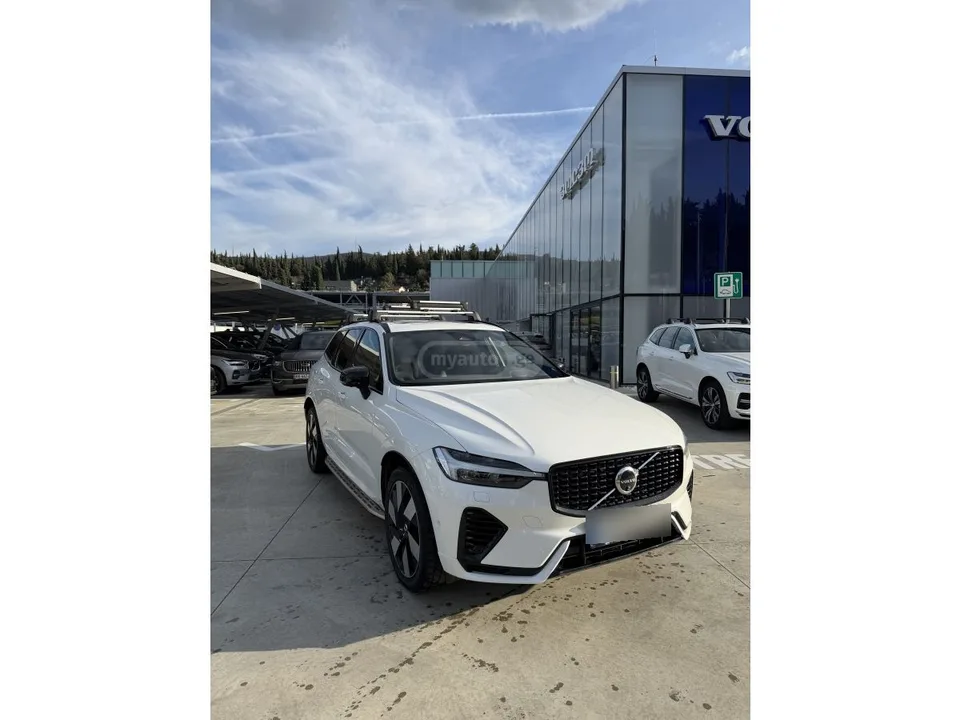 Volvo XC 60 2023 — фото 1, купить с доставкой в Москву