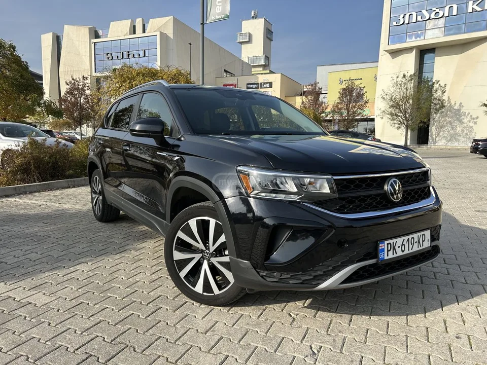 Volkswagen Taos SE 2023 — миниатюра 2