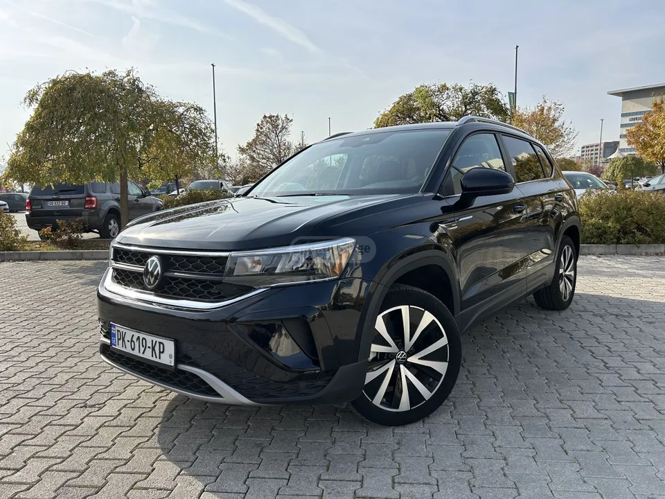 Volkswagen Taos SE 2023 — фото 1, купить с доставкой в Москву