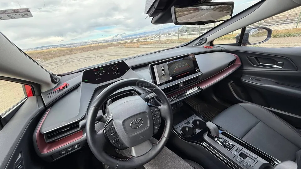 Toyota Prius 2025 — миниатюра 3